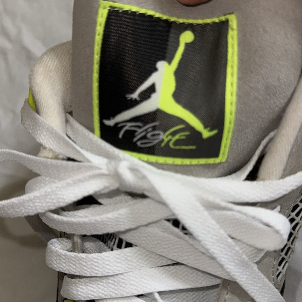 Nike Air Jordan 4‎ Retro SE Mid Neon 95 Cool Grey Gray Volt 12 - Picture 13 of 14